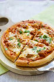 Chicken Tikka Masala Pizza Cheesy Pizza Topped With Delicious Indian Chicken Tikka Masala The Best Homemade P Tikka Masala Pizza Tikka Masala Homemade Pizza