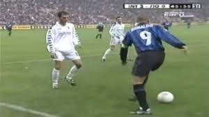 Loja cria customização para ronaldo em nova camisa 3 da inter de milão. Ronaldo Fenomeno Melhores Dribles Na Inter De Milao 1997 2002 Youtube