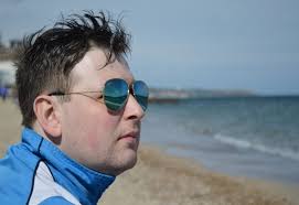 Following Light Music & Downloads