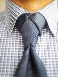 de diamond knoop het is een knoop van moeilijkheidsgraag gevorderd heel veel doorhalingen en lussen zorgen ervoor dat je de neck tie knots tie knots fancy tie