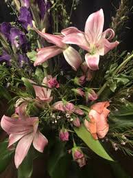 There are many flower shops and independent florists that offer free flower delivery in minot, nd. Season S 17 2nd Ave Se Minot Nd Florists Mapquest
