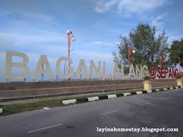 We have 4 bedrooms, 4 bathrooms. Layina Homestay Tanjung Sepat Bagan Lalang Sepang Selangor Percutian Santai 2018 Di Pantai Bagan Lalang Sepang