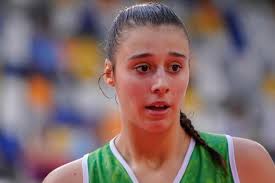 VÍDEO: Raquel Carrera, un talento que crece en la Liga Femenina Endesa