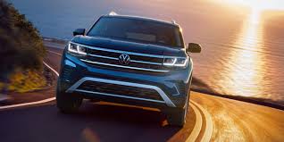 This is a big year for the tiguan as it enters we would be more than happy to answer any questions and encourage you to sign up for a test drive and see first hand how the tiguan and atlas handle. 2021 Volkswagen Atlas Vs 2020 Tiguan Price Seating Capacity Mpg