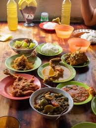 Ikhwah ini dia menu makan siang dan malam yang diberikan kerajaan arab saudi kepada para mahasiswa universitas islam madinah dari seluruh negara. 100 Kuliner Medan Wajib Coba 2020 Semuanya Enak Makanmana