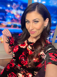 Elaine Hazel's Instagram, Twitter & Facebook