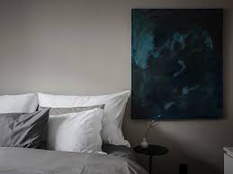 Chambre bleu canard beige archzine fr peinture muralechambre bleu canard vintage mobilier d occasion tr s l gant exemple de d co bleu canard dans une chambre domin e par le beige et le marron lit et lustre style baroque dans une chambre bleu canard id e d co chambre vintage tr s chic la. Bleu Canard Conseils Et Inspirations Pour L Adopter Dans Votre Deco