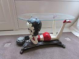 2 minor marks on forehead. Betty Boop Coffee Table 521690511