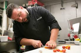 He's been a polarizing figure on the food scene since he opened his first restaurant in 1991, the mesa grill. Garlic Butter And Determination Beat Bobby Flay