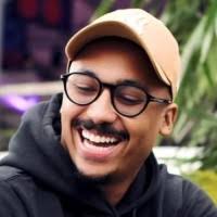 2200+ perfiles de «Tacio»