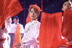 Trải nghiệm hàng triệu bài hát và mv có bản quyền chất lượng cao. Ná»•i Da Ga Nghe Jack Hat Song Gio Táº¡i The Voice Kids