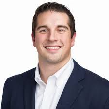 Excited to announce that I qualified for my 2nd Presidents Club with ADP!  Huge shoutout to Essah Chisholm and Nick Aigner for helping me achieve a  career-best year. Time to run it