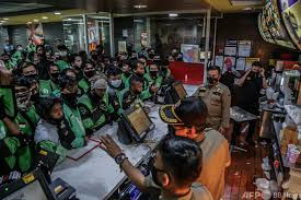 Maybe you would like to learn more about one of these? ãƒžã‚¯ãƒ‰ãƒŠãƒ«ãƒ‰ã®btsã‚»ãƒƒãƒˆã«æ³¨æ–‡æ®ºåˆ° ã‚³ãƒ­ãƒŠæ‡¸å¿µã§13åº—ä¼'æ¥­ ã‚¤ãƒ³ãƒ‰ãƒã‚·ã‚¢ å†™çœŸ2æžš å›½éš›ãƒ‹ãƒ¥ãƒ¼ã‚¹ Afpbb News