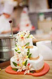 Students Decorate Cakes In Chef Cavotti S Class At The Culinary Institute Of America Creative Baking Pastry Art Culinary