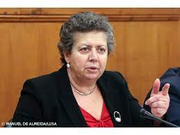 Admiradora de ana paula vitorino protestou pelo facto de esta deixar de ser ministra do mar e eduardo cabrita, que voltará a ser ministro da administração interna, fez eco no facebook dessa crítica à exclusão da esposa do próximo executivo. Ana Paula Vitorino Congratula Se Com Veto A Lei Do Mar Acoriano Oriental