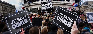 Je suis charlie c'est ce qu'ont tous répondu les élus bagnolais à l'appel de leur nom lors du conseil municipal extraordinaire, avant de brandir l'esprit charlie s'affichait sur des unes d'anciens numéros et pourtant d'une brûlante actualité, des stylos portés à bout de bras, seule arme des démocrates, ou. De Quoi Charlie Est Il Le Nom Books