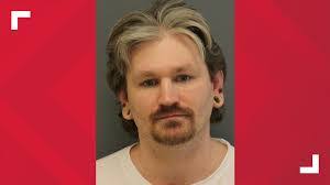 Vincent Whitman's Instagram, Twitter & Facebook