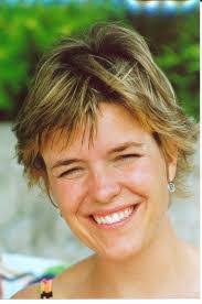 Elaine Belcher's Instagram, Twitter & Facebook