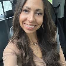 Ella Beaver's Instagram, Twitter & Facebook