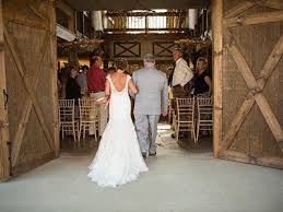 A Fair Barn Weddings Southern Illinios Wedding Venue Salem Il 62881 Illinois Wedding Venues Barn Wedding California Wedding Venues