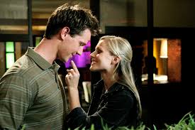 Дружелюбие маленького курортного городка нептун обманчиво. Veronica Mars At 15 An Oral History Vanity Fair