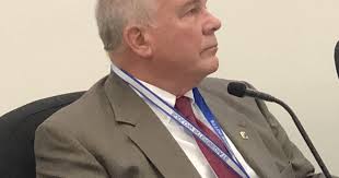 Bruce Potts elected as new Davenport School Board president