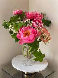 Flower delivery from bloom & wild, delight someone with a beautiful bouquet posted through their letterbox. Bloom Box Flowers India