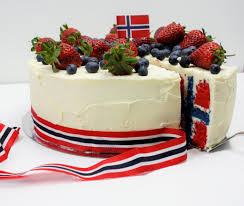 Hvor mye tid har du for. Flaggkake 17e Mai Kake Flag Cake Dellliedelicious Flag Cake Norwegian Food Cake