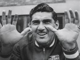 Datas: Antonio Carbajal, Owen Davidson e Theodomir...