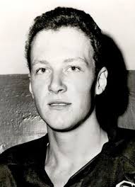 Player photos for the 1962-63 Guelph Royals at hockeydb.com