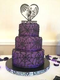 58 Simple And Elegant Halloween Wedding Cake Ideas In Purple Vis Wed Halloween Wedding Cakes Gothic Wedding Cake Purple Wedding Cakes