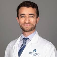 Why is the Multiple regression model not significant while simple  regression for the same variables is significant