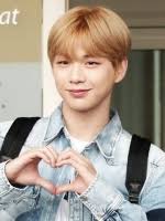 Visual Kang Daniel dan Cha Eunwoo di Pemotretan Terbaru Dibandingkan