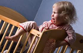 Kendi Yataginda Uyumak Istemeyen Cocuguna Kulak Ver Anneysen