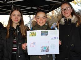 Leider muss hier noch etwas ergänzt werden. Letze Bewohner Auf Der Strasse Verkehrsproblem Weiter Ungelost Feldkirch Vol At