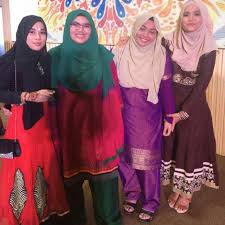 It's the indian (hindi) language film industry what makes bollywood so popular? Dinner Dress For Bollywood Theme Muslimah Fashion On Carousell