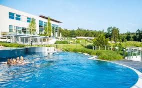 Последние твиты от therme geinberg (@therme_geinberg). Kaskadenbecken Aufnahme Von Therme Geinberg Tripadvisor