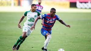Free kick for chapecoense sc in the half of fortaleza ec ce. Wthknxco8kiozm