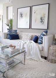 A blue and white living room is a classic look that never goes out of style. Elegant Living Room Decorating Tips For Summer Setting For Four