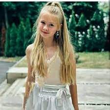 She and her sister have also collaborated with friends and musical.ly star nina and isa of the isanina pair on a video. Elle Izaandelle Bio Age Wiki Height Family Parents