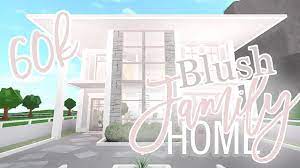 Blush Family Home Bloxburg Aesthetic House Build 60k Aesthetic House Bloxburg Aesthetic Houses Roblox Bloxburg House Ideas