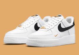 Find great deals on ebay for white gold black studded. Nike Air Force 1 White Black Gold Cz0270 102 Sneakernews Com