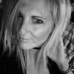 Lesley Kell's Instagram, Twitter & Facebook