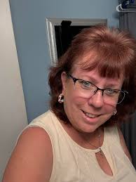 Just a couple of earrings I made out of toys I hope y'all enjoy😁