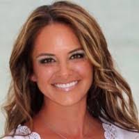 Amanda Earnhardt's Instagram, Twitter & Facebook