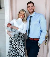 1,84m.**it was submitted by lenka frech, 47 years old. Witney Carson S Family Album With Husband Carson Mcallister Son Leo