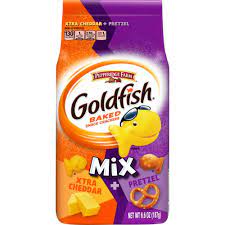 Fred Meyer Goldfish Mix Xtra Cheddar Pretzel Baked Snack Crackers 6 6 Oz Pepperidge Farm Snacks Pepperidge Farm Goldfish