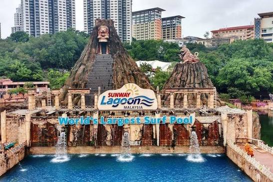 Sunway Lagoon Full Day Tour with Private Transfer