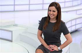 A alegria nas pequenas coisas, a espontaneidade e o disparate, a frescura no olhar dos dias, começou por escrever tânia ribas de oliveira para assinalar mais um. Dancas Do Mundo Vai Fazer Historia Na Televisao Portuguesa Afirma Tania Ribas De Oliveira