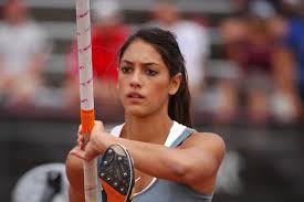 Her full name is allison rebecca stokke fowler and she was born march 22, 1989, in newport beach, california. Rickie Fowler S Girlfriend Is Famous Pole Vault Superstar Allison Stokke Irish Mirror Online